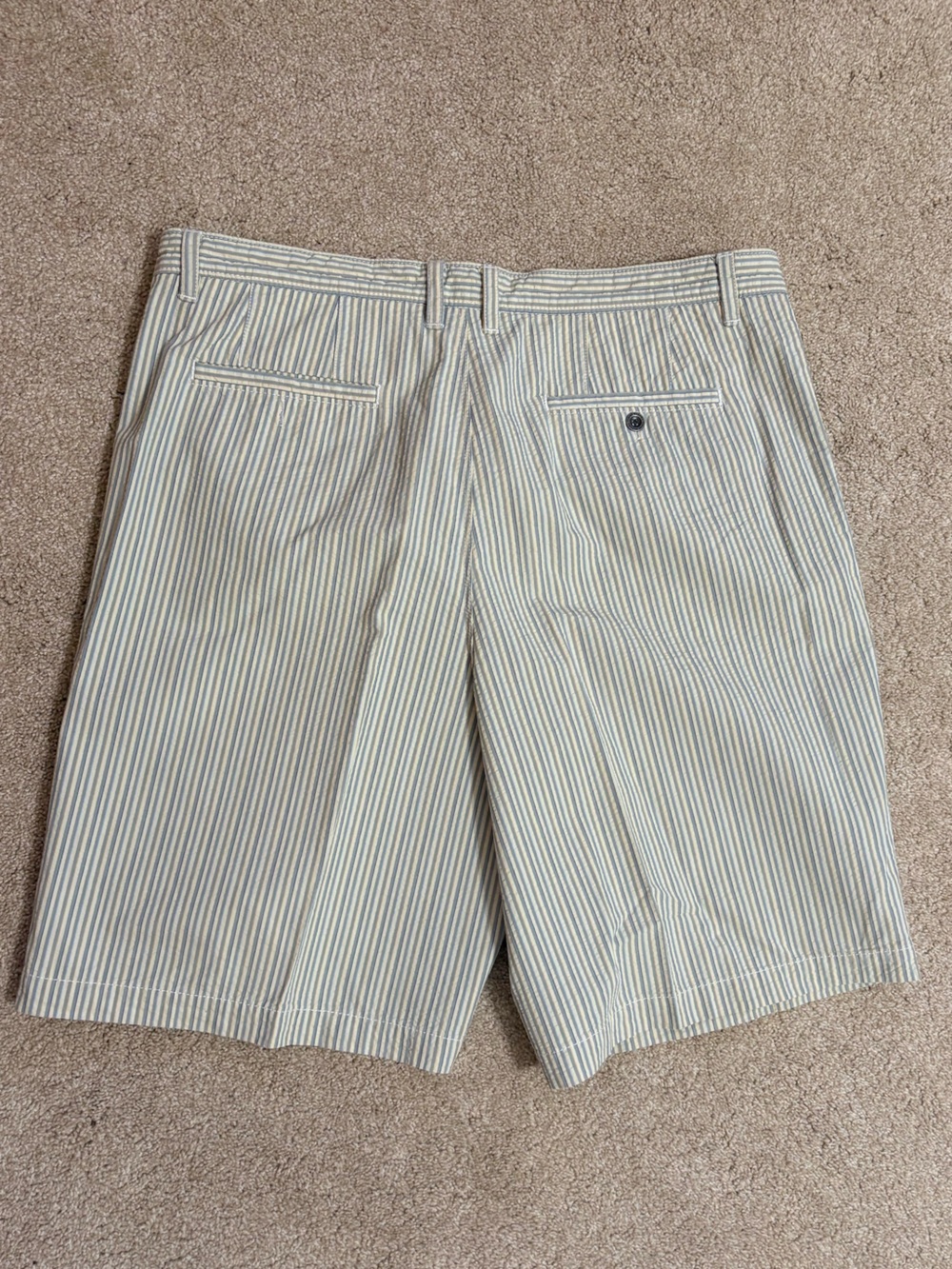 Tommy Bahama striped shorts - 36W - Picture 5 of 6